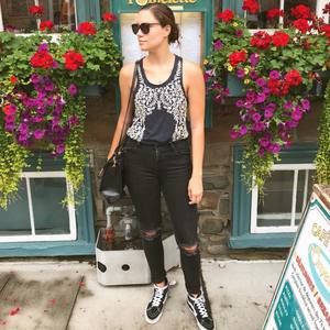 Meet your Posher, Amanda